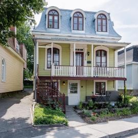 Traversier Gratuit- Aux Trois Filles, hotel di Lévis