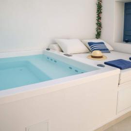 Sapphire Gem House with Private Jacuzzi