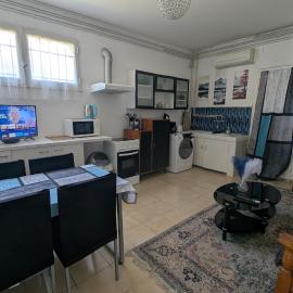Appartement avec jardin centre village avec accès PMR