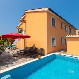 Luxurious Home In Vodnjan โรงแรมในวอดิยัน