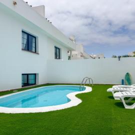 Surf and Stay House, hotel in Corralejo