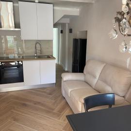 Maison Simo, готель у місті Пескассеролі