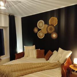 Parenthèse Aiyanna, hotell i Moux-en-Morvan