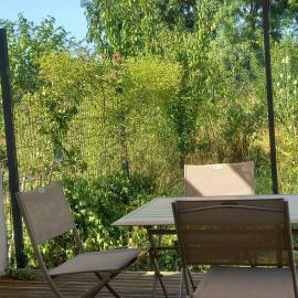 studio neuf climatisé, hotel en Les Fumades-Les Bains