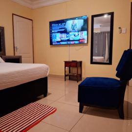 Tshukudu e Ntsho, hotel in Mogwase