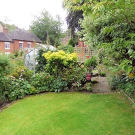 Village Cottage 5 minutes to Alton Towers