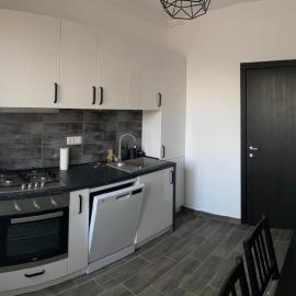 Zodian Residence Bucharest, hotel in Popeşti-Leordeni