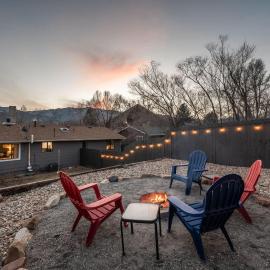 Hillside Horizon Firepit & BBQ w Views: Colorado Springs şehrinde bir otel