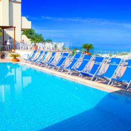 Casthotels Tramonto d'oro Terme，福利奧－伊斯基亞的飯店