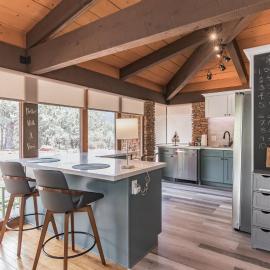Glass House Elk Rim Pine