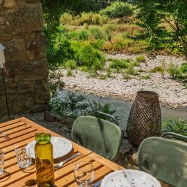Le Moulin en cevennes - accès privé rivière, hotel in Saint-Jean-du-Gard