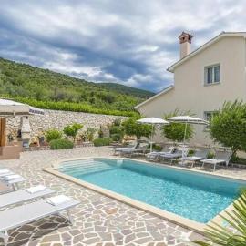 Beautiful Home In Koromacno-Brovinje, hotel u gradu Viskovići