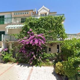 Apartments with parking space Vodice - 24737