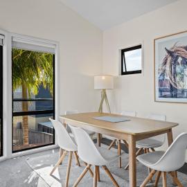 Perfect Jervis Bay location & fresh modern living, hotell i Vincentia