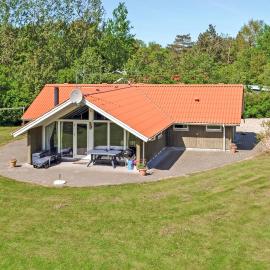Holiday Home Fyrrelunden Oksbøl, hotel in Oksbøl