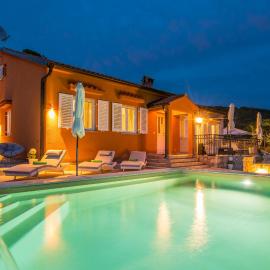 Lovely Home In Miholascica, hotel u gradu Miholašćica