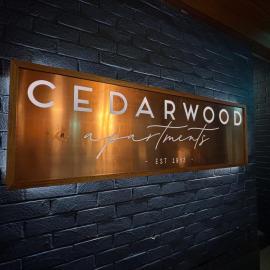 Cedarwood Apartments, khách sạn ở Falls Creek