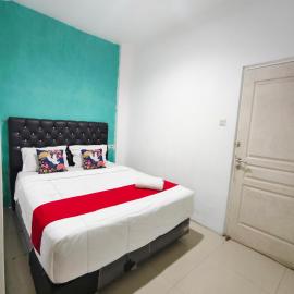 Yutaka Inn Nabila Airport Juanda, hotel a Semampir