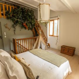 Triplex Jungle Family, hotell sihtkohas Sorgues