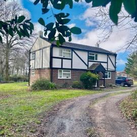 Wintons Farmhouse, hotel a Hambrook