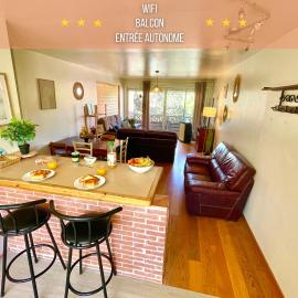 " Douceur Jasmin " Balcon - 7 pers - Wifi - TV, hotel in Ramonville-Saint-Agne