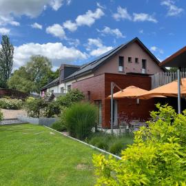 Hostellerie du Peiffeschof, The Originals Relais, хотел в Арлон