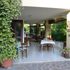 B&B La Casarella: Soiano del Lago'da bir otel