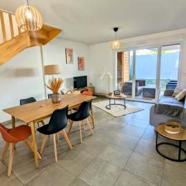 Maison T4 jardin, garage, terrasse, bureau, hotel i Dax