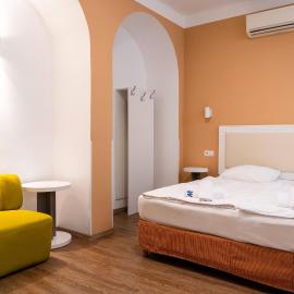 Hotel Metro, готель у Будапешті