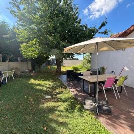 House with garden in Le Plessis-Pâté
