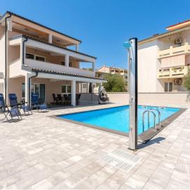 Villa Emine, hotell sihtkohas Banj