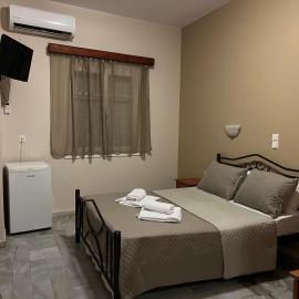 Giakas Rooms