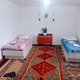 NUR House, Hotel in Kara-Koo
