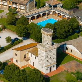 Agriturismo La Vecchia Torre, viešbutis mieste San Nicola Manfredi