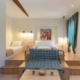 Sea & Salt Boutique Apartment 2, hotel a Finikounta