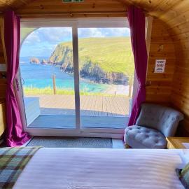 SEApods - Isle of Lewis - Luxury en-suite pods on the edge of the Atlantic Ocean、Aird Uigのホテル