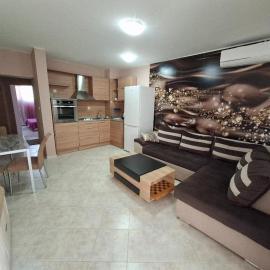 Sunset Complex Кошарица Апартамент 15, hotel in Kosharitsa