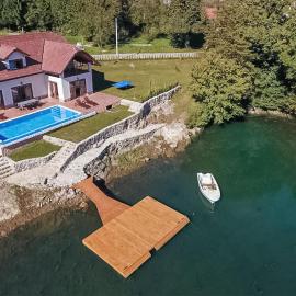 Awesome Home In Ogulin, hotel u gradu Ogulin