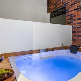 Casa Solei 12-9 - Stylish Apt with Jacuzzi & AC