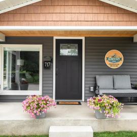 Parkside Pet Friendly Bungalow, hotel in Winona
