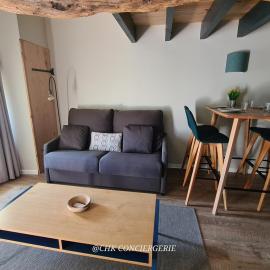 Cottage Authentique avec Mezzanine proche du Puy duFou, hotel di LʼÉpaux