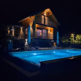 River Home by WH
