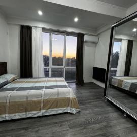 Rent&live calm place apartment, hotel u gradu Crăsnăşeni