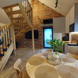 Domki Karkonosze Pod Dębem, hotel in Wojcieszyce