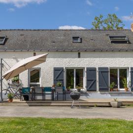 Chambres d'hôtes, table d'hôtes des Reinières proche La Loire à Vélo, 3 chambres 7 couchages, hotel in Le Fossé-Neuf