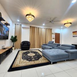 Dirgahayu Homestay I Rajawali, hotel in Kulim