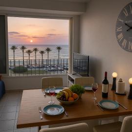 Sea view flat Deganya 60-8, hotel in Qiryat H̱ayyim