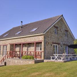 Sur les Thiers, Hotel in Lierneux