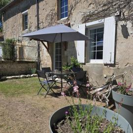 Gîte de Charme à Souvigny : Histoire, Nature & Sérénité - FR-1-489-581