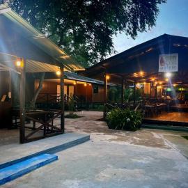 Borneo Kelip Kelip Lodge Beaufort, Hotel in Beaufort